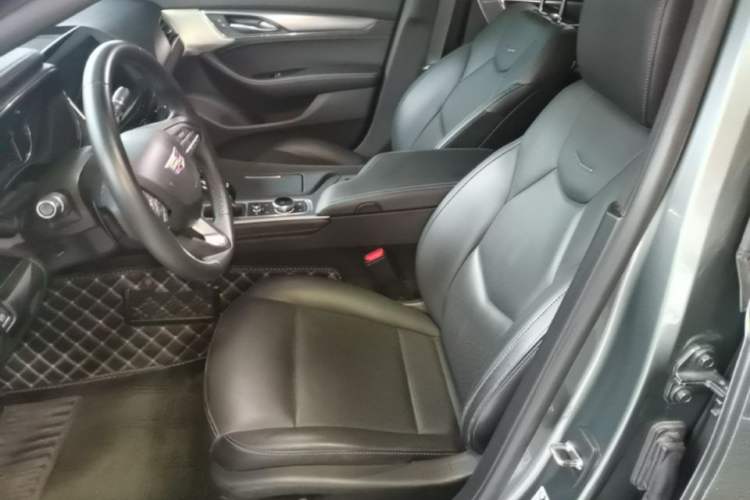 Used Cadillac CT5 2022 28T Luxury Edition Left Front Seat