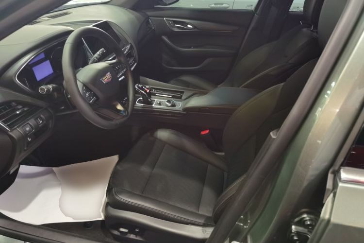 Used Cadillac CT5 2022 28T Fashion Edition Left Front Seat