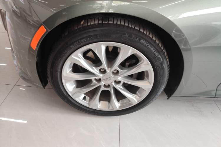 Used Cadillac CT5 2022 28T Luxury Version (Standard Edition) Left Front Wheel Hub