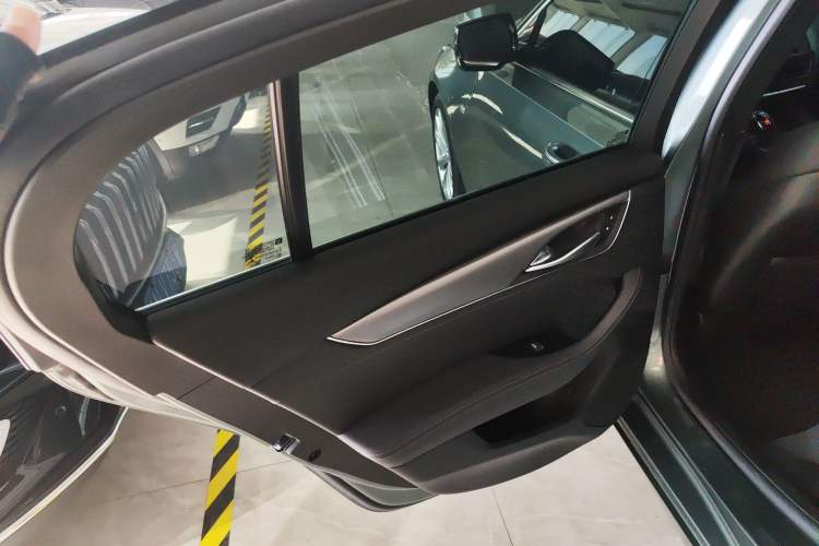 Used Cadillac CT5 2022 28T Luxury Version (Standard Edition) Left Rear Door Interior