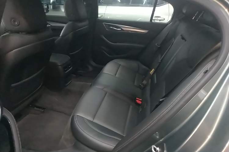 Used Cadillac CT5 2022 28T Luxury Version (Standard Edition) Left Rear Seat