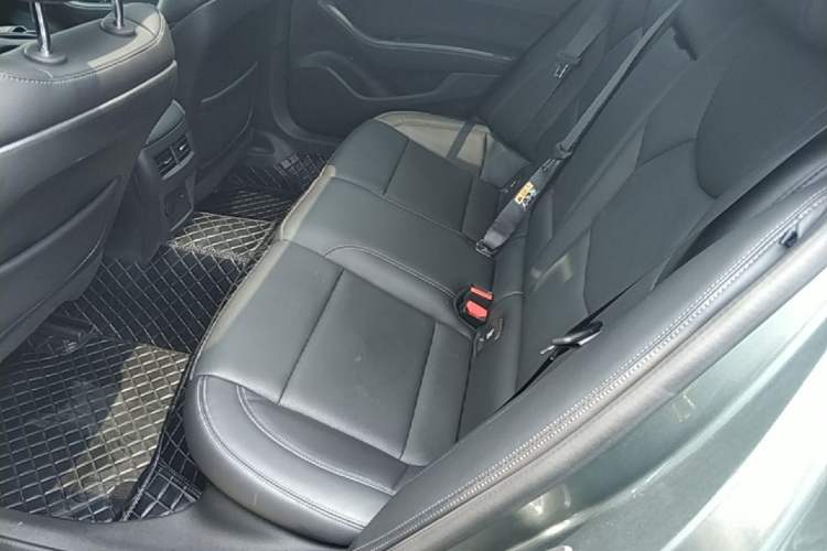 Used Cadillac CT5 2022 28T Prestige Edition Left Rear Seat