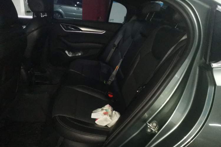 Used Cadillac CT5 2022 28T Luxury Version (Standard Edition) Left Rear Seat