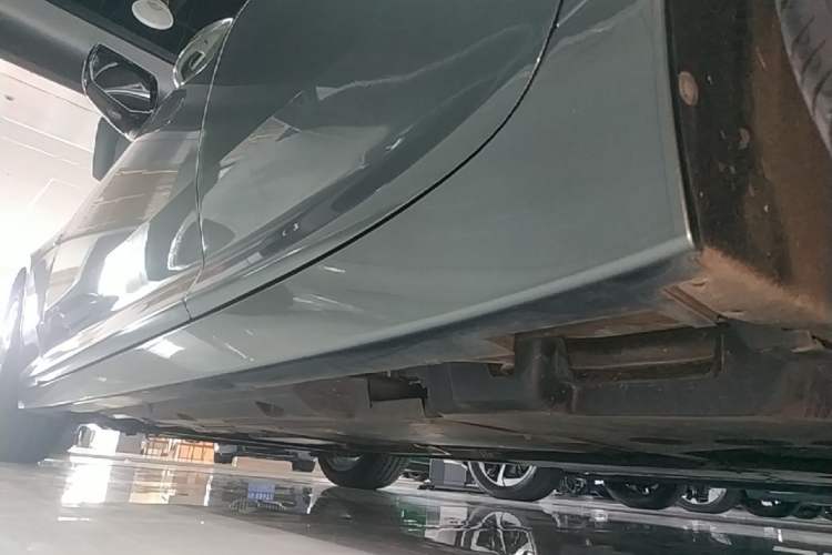 Used Cadillac CT5 2022 28T Luxury Version (Standard Edition) Left Side Sill
