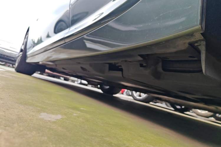 Used Cadillac CT5 2022 28T Prestige Edition Left Side Sill