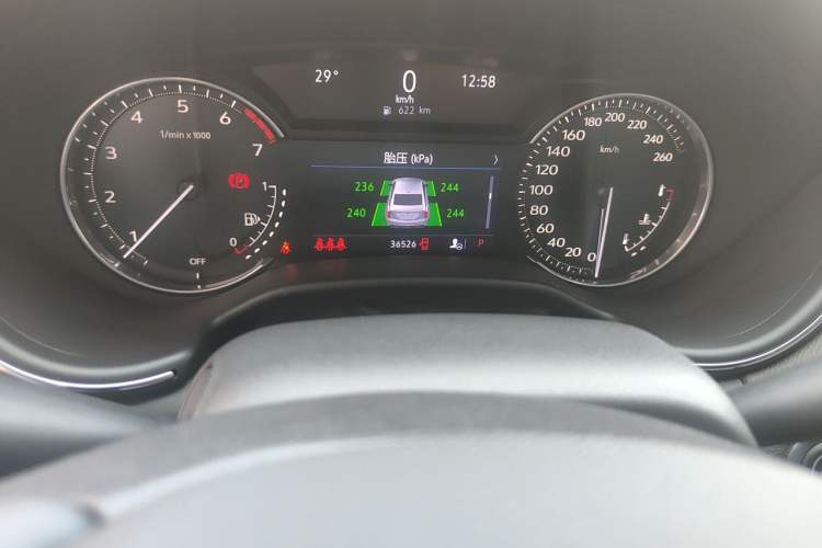 Used Cadillac CT5 2022 28T Luxury Edition Odometer Close Up