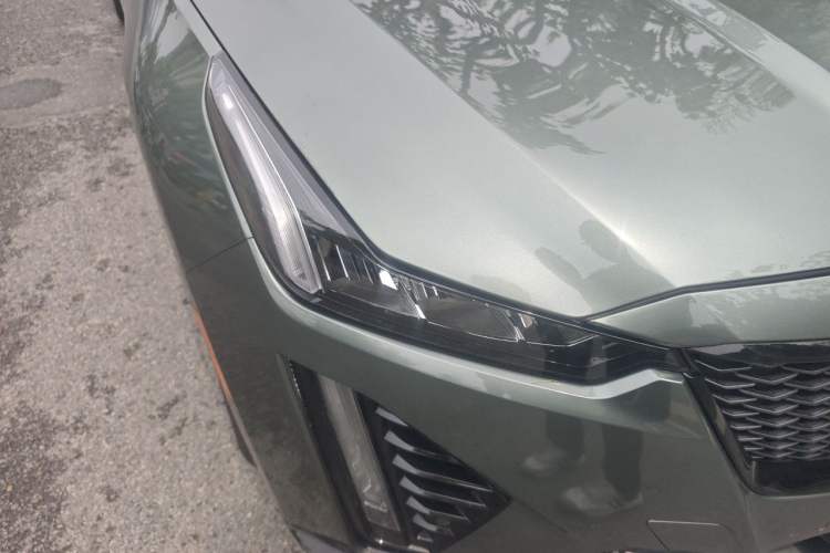 Used Cadillac CT5 2022 28T Luxury Version (Standard Edition) Right Front Headlight