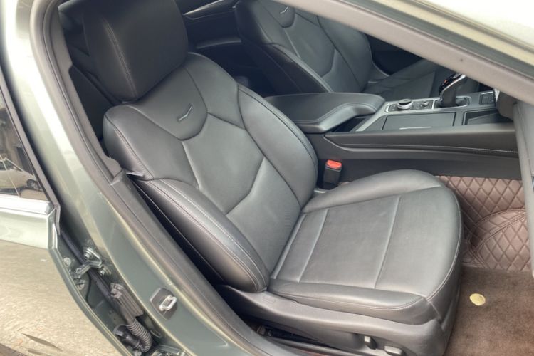 Used Cadillac CT5 2022 28T Luxury Edition Right Front Seat