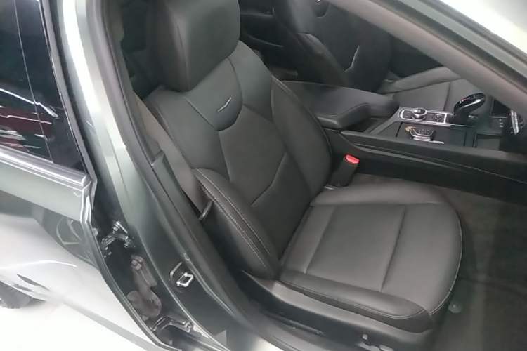 Used Cadillac CT5 2022 28T Luxury Version (Standard Edition) Right Front Seat