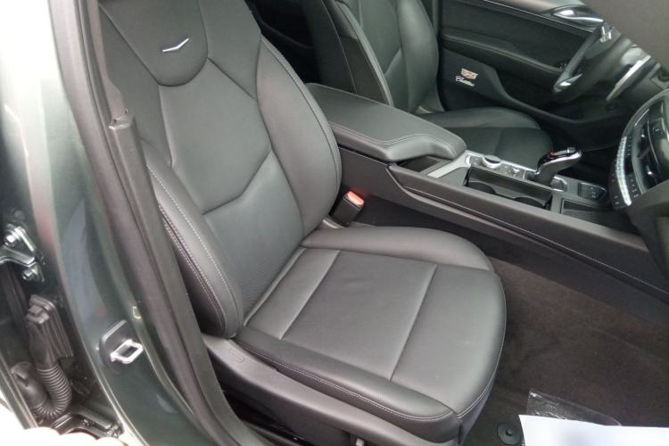 Used Cadillac CT5 2022 28T Luxury Edition Right Front Seat