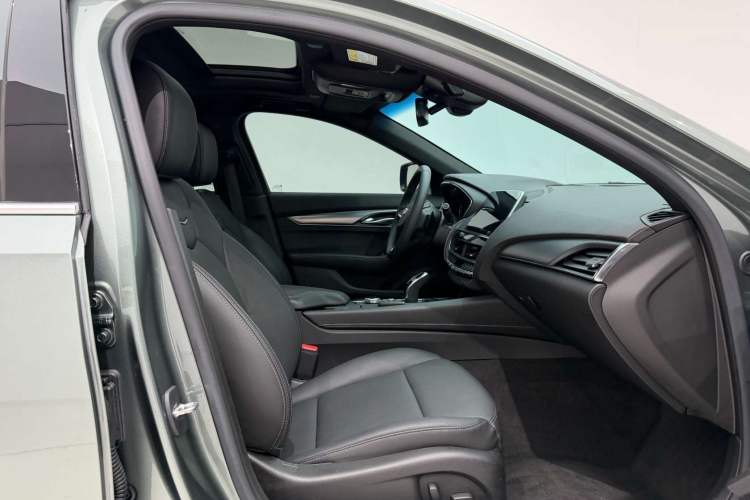 Used Cadillac CT5 2022 28T Luxury Version (Standard Edition) Right Front Seat