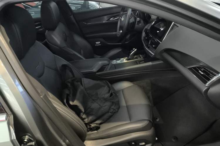 Used Cadillac CT5 2022 28T Luxury Version (Standard Edition) Right Front Seat