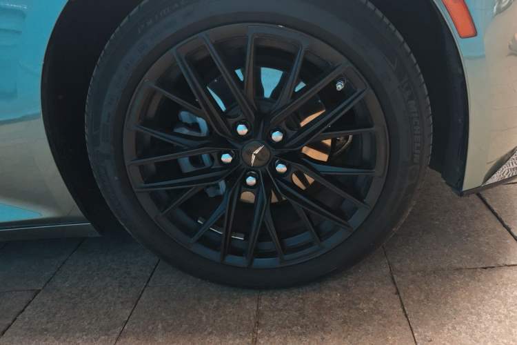 Used Cadillac CT5 2022 28T Luxury Version (Standard Edition) Right Front Wheel Hub