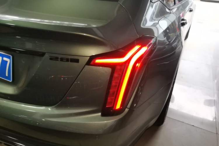 Used Cadillac CT5 2022 28T Luxury Edition Right Rear Taillight