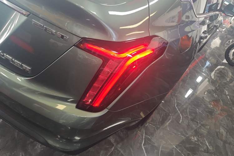 Used Cadillac CT5 2022 28T Luxury Edition Right Rear Taillight