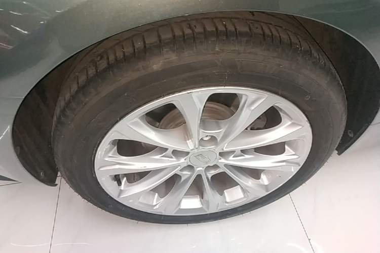 Used Cadillac CT5 2022 28T Luxury Version (Standard Edition) Right Rear Wheel Hub