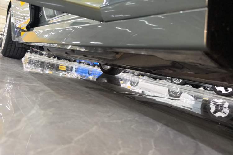 Used Cadillac CT5 2022 28T Luxury Version (Standard Edition) Right Side Sill