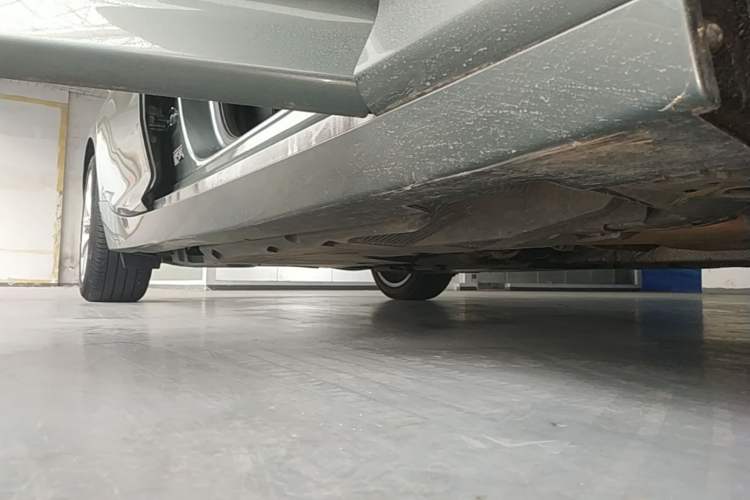 Used Cadillac CT5 2022 28T Luxury Version (Standard Edition) Right Side Sill