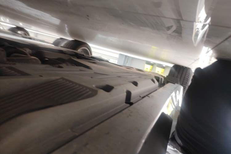 Used Cadillac CT5 2022 28T Luxury Version (Standard Edition) Right Side Sill