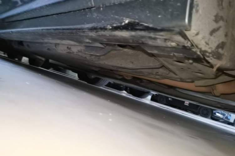 Used Cadillac CT5 2022 28T Luxury Edition Right Side Sill