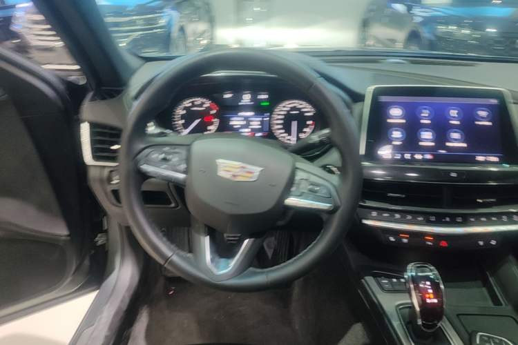 Used Cadillac CT5 2022 28T Luxury Version (Standard Edition) Steering Wheel