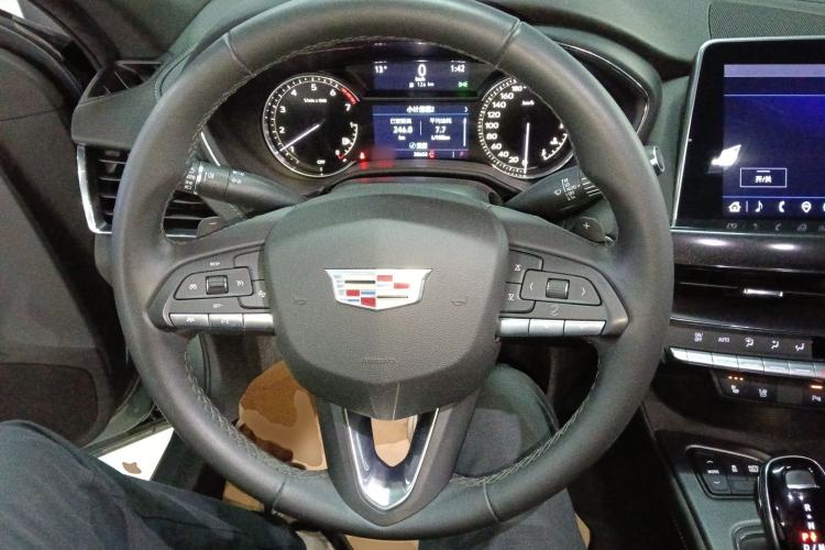 Used Cadillac CT5 2022 28T Luxury Version (Standard Edition) Steering Wheel