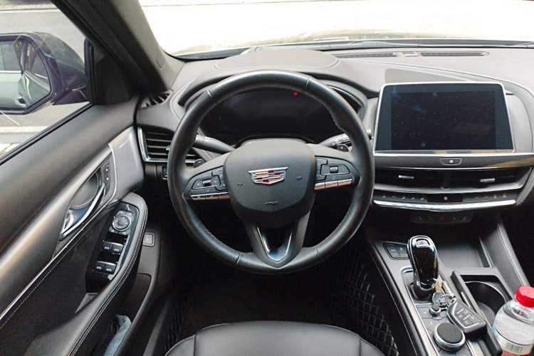 Used Cadillac CT5 2022 28T Prestige Edition Steering Wheel