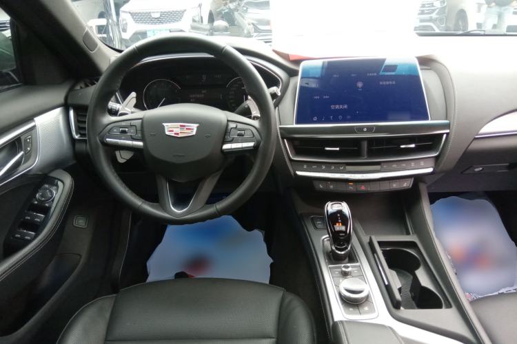 Used Cadillac CT5 2022 28T Luxury Edition Steering Wheel