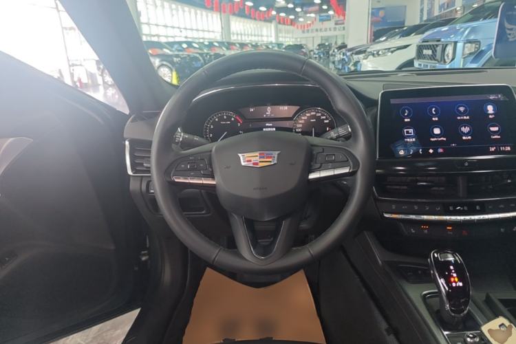 Used Cadillac CT5 2022 28T Luxury Edition Steering Wheel