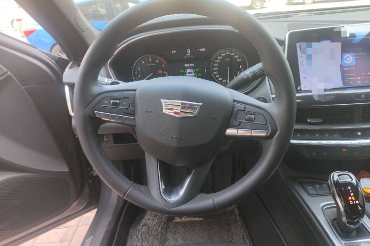 Used Cadillac CT5 2022 28T Luxury Edition Steering Wheel