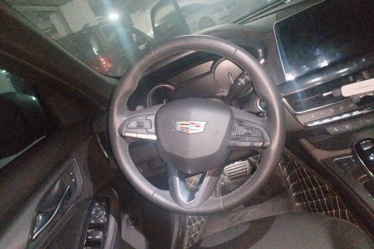 Used Cadillac CT5 2022 28T Luxury Version (Standard Edition) Steering Wheel
