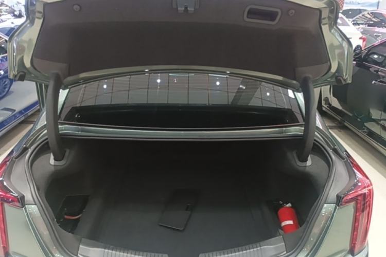 Used Cadillac CT5 2022 28T Luxury Edition Trunk
