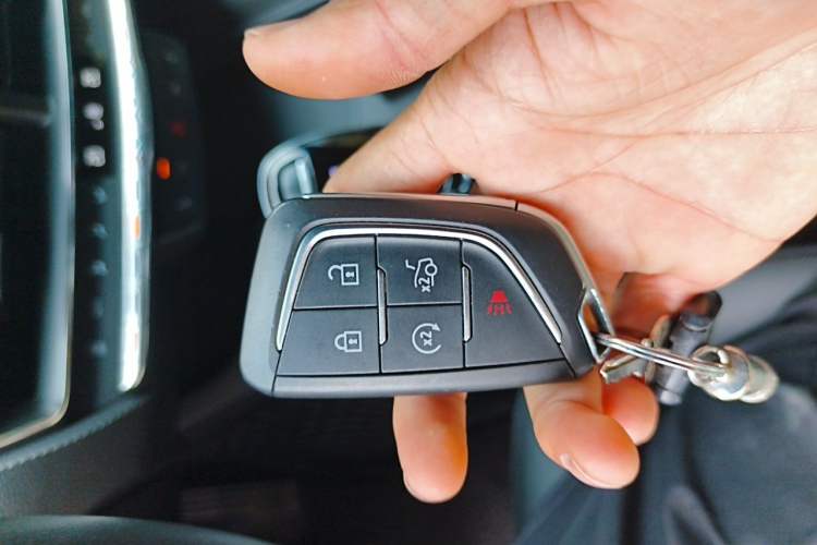 Used Cadillac CT5 2022 28T Prestige Edition Vehicle Key