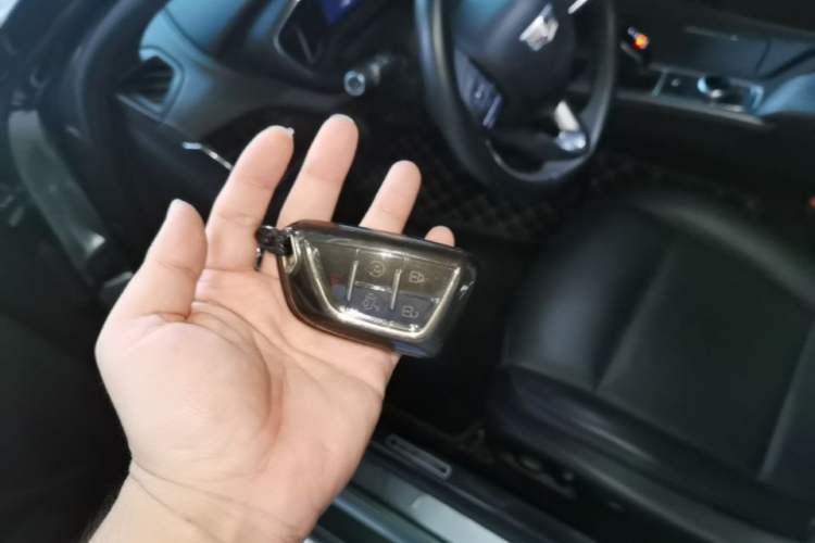 Used Cadillac CT5 2022 28T Luxury Edition Vehicle Key