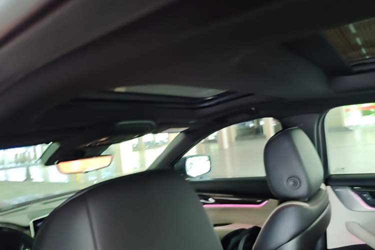 Used Cadillac CT5 2022 28T Platinum Super Driver-Assistance Edition Headliner