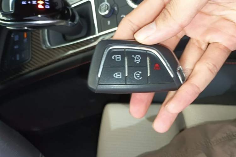 Used Cadillac CT5 2022 28T Platinum Edition Vehicle Key