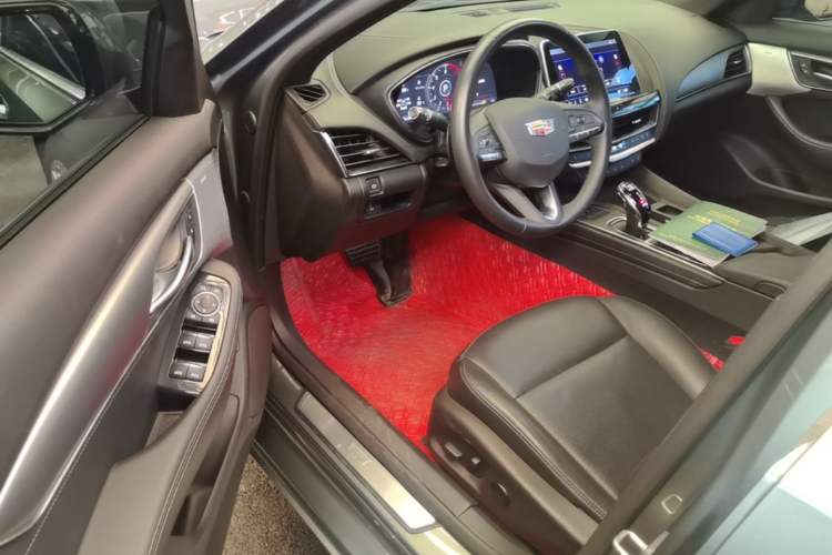 Used Cadillac CT5 2022 28T Luxury Edition Driver Seat