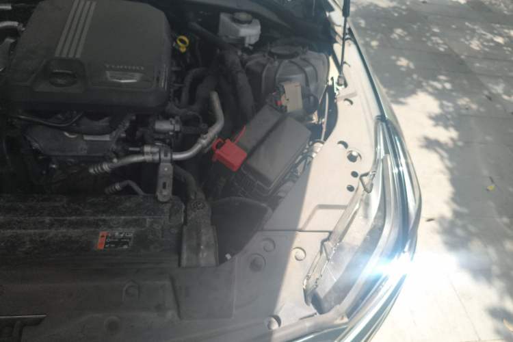 Used Cadillac CT5 2022 28T Luxury Version (Standard Edition) Engine Bay Left
