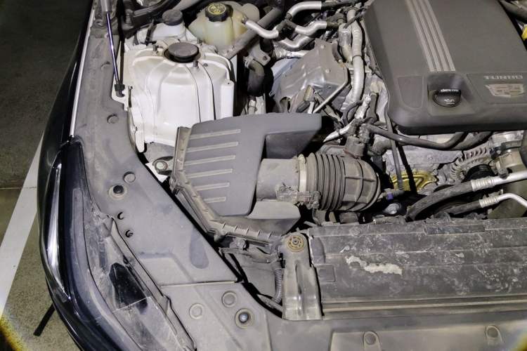 Used Cadillac CT5 2022 28T Luxury Version (Standard Edition) Engine Bay Right