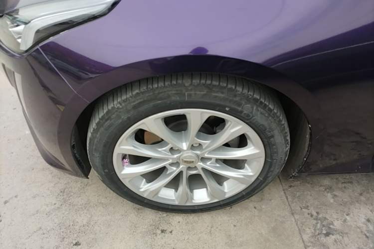 Used Cadillac CT5 2022 28T Luxury Version (Standard Edition) Left Front Wheel Hub