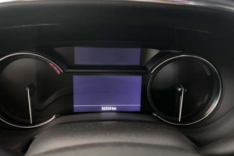 Used Cadillac CT5 2022 28T Luxury Edition Odometer Close Up