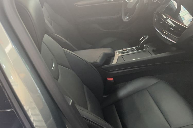 Used Cadillac CT5 2022 28T Luxury Edition Right Front Seat