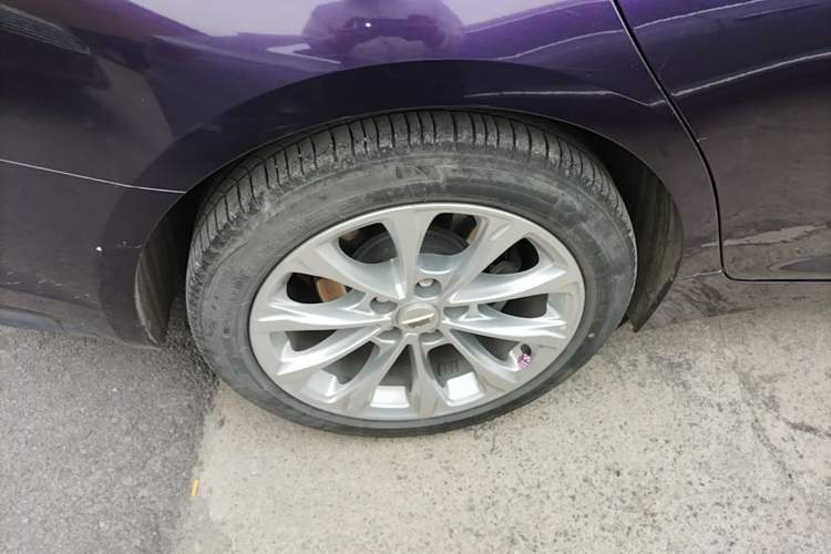 Used Cadillac CT5 2022 28T Luxury Version (Standard Edition) Right Rear Wheel Hub