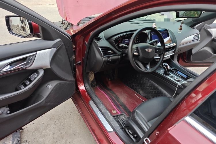 Used Cadillac CT5 2022 28T Luxury Edition Driver Seat