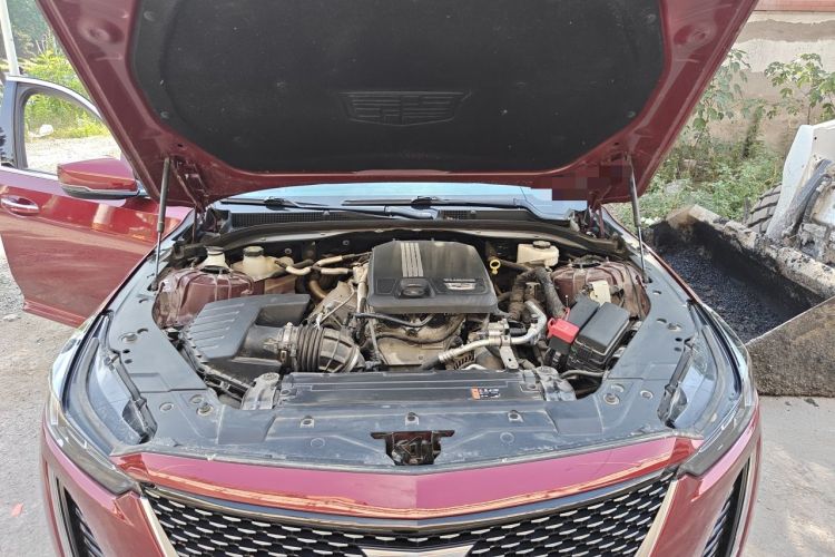 Used Cadillac CT5 2022 28T Luxury Edition Engine Bay