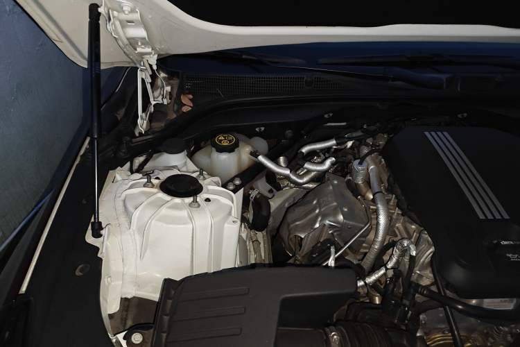 Used Cadillac CT5 2022 28T Luxury Edition Engine Bay Right