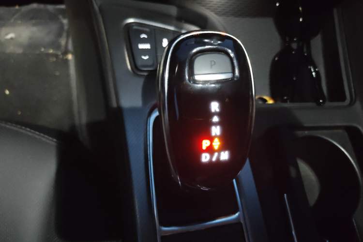 Used Cadillac CT5 2022 28T Luxury Edition Gear Lever