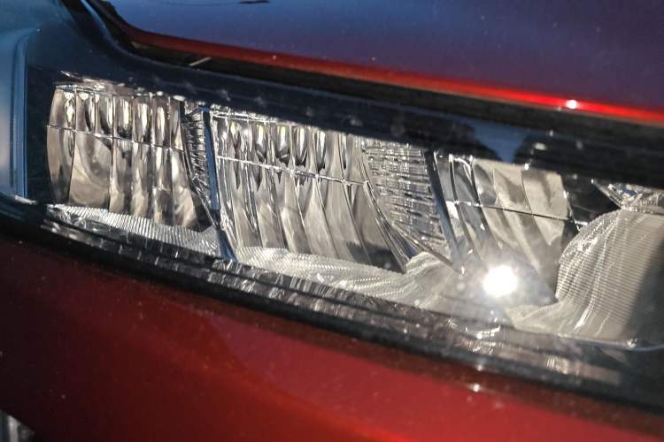 Used Cadillac CT5 2022 28T Luxury Edition Right Front Headlight