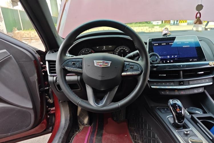 Used Cadillac CT5 2022 28T Luxury Edition Steering Wheel