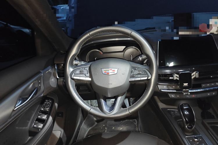 Used Cadillac CT5 2022 28T Luxury Edition Steering Wheel
